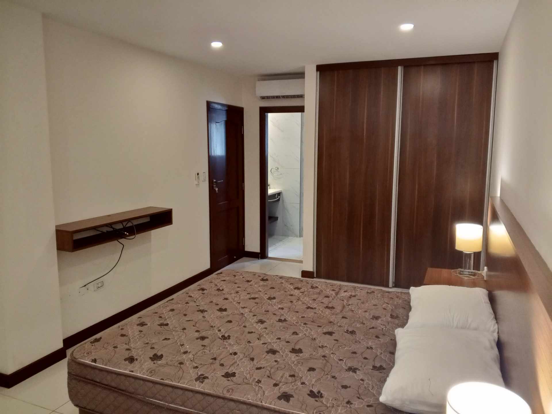 Departamento en Alquiler[CONDOMINIO AGUSTINA| EQUIPETROL NORTE] ALQUILER DEPARTAMENTO AMOBLADO DE 2 DORMITORIOS CON PARQUEO TECHADO. Foto 14