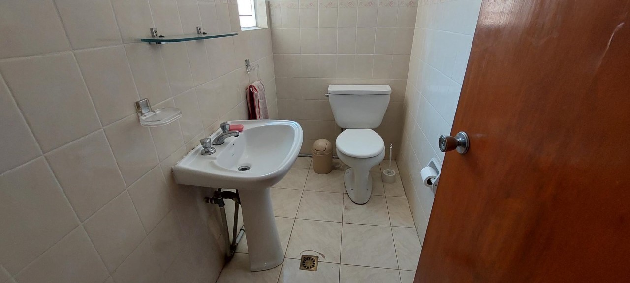 Casa en VentaIRPAVI BAJO EN VENTA CASA EN PLENA ESQUINA  Foto 12