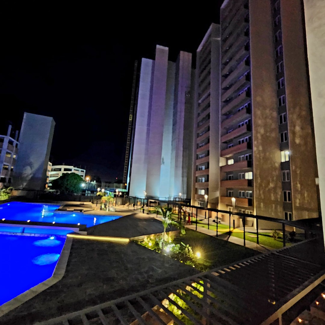 Departamento en Entre 7mo y 8vo anillo Norte en Santa Cruz de la Sierra 3 dormitorios 2 baños 1 parqueos Foto 30