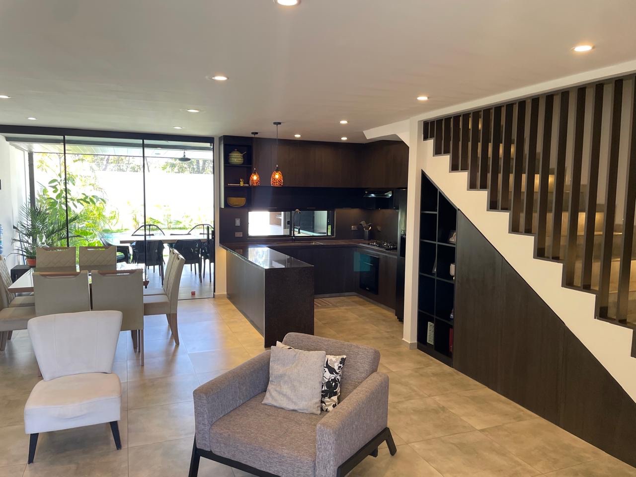 En Venta a $us 205,000 Foto 1