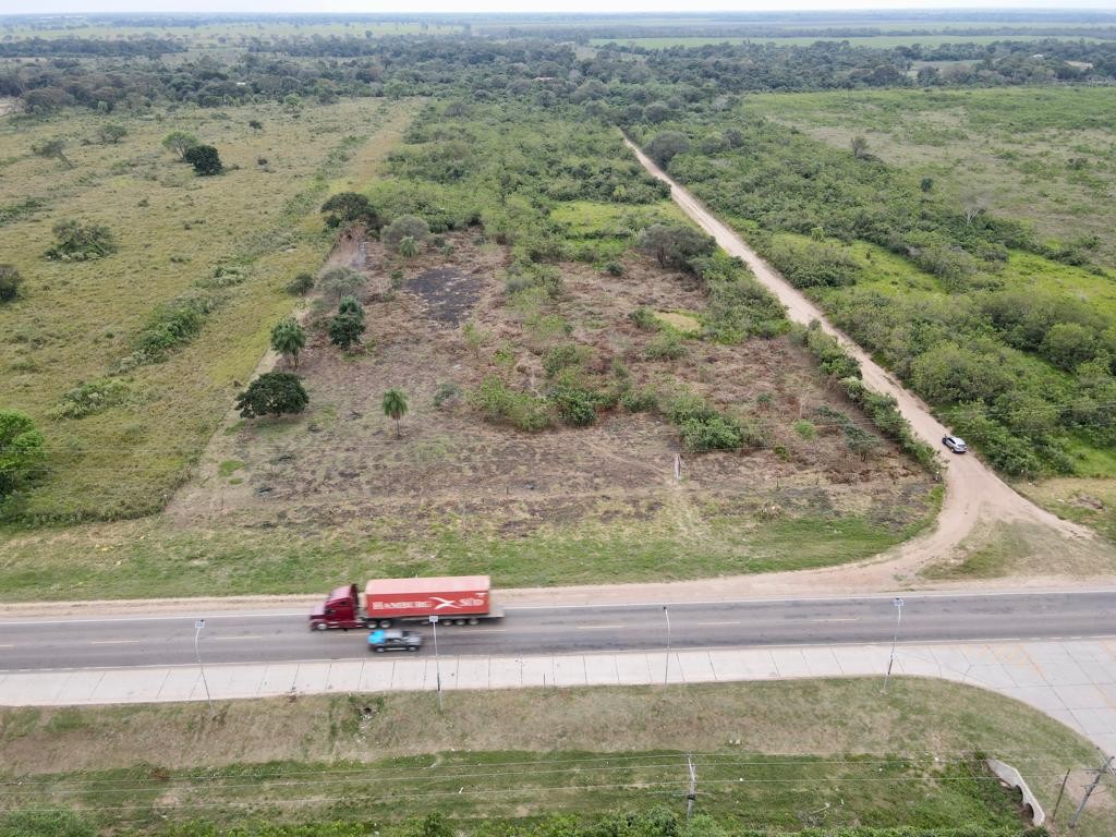 Terreno En Venta de 1 a 8 Hectáreas Sobre Carretera Cotoca - Pailas ($us 26 x m2) Foto 5