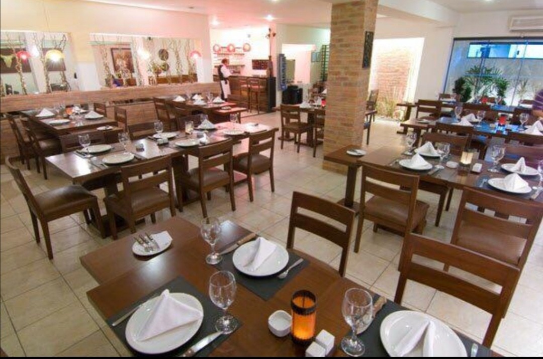 Restaurante en Alquiler zona Monseñor Rivero us 2,000