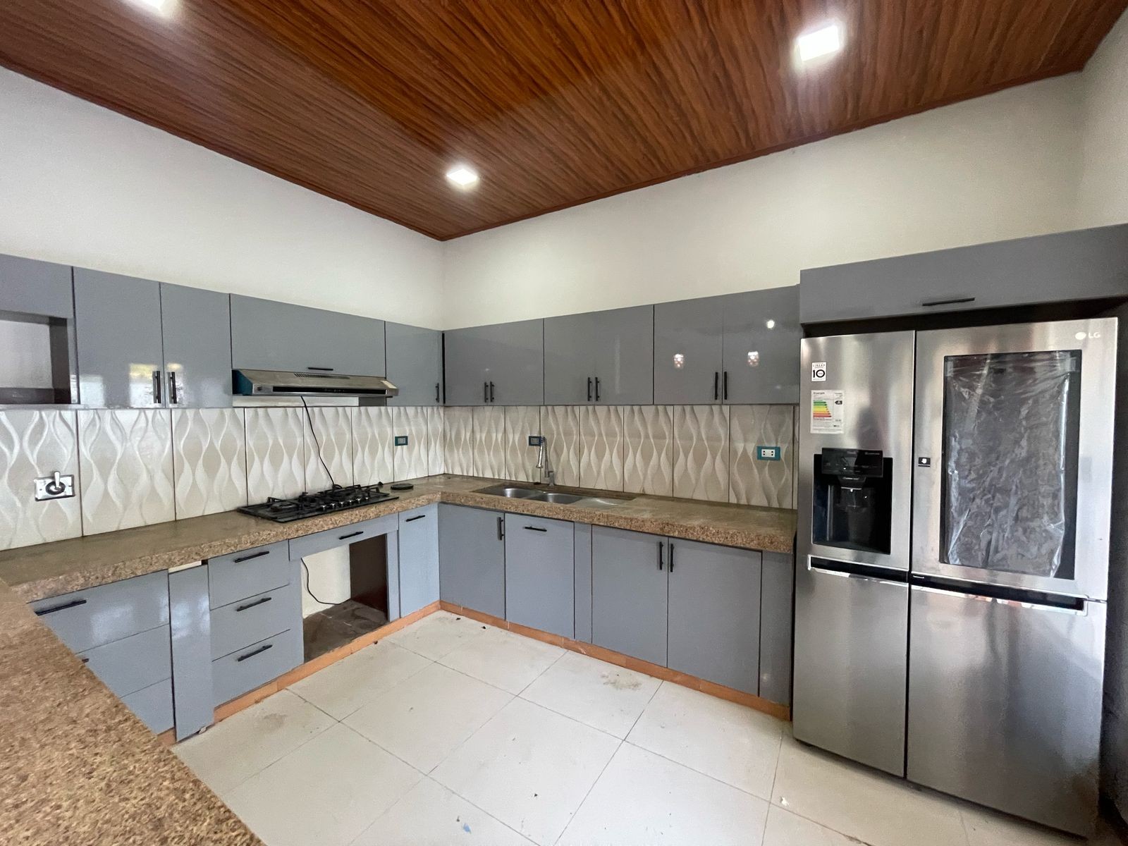 Casa en VentaCotoca, zona Sur, Av Las Palmeras entre 1er y 2do anillo Foto 8