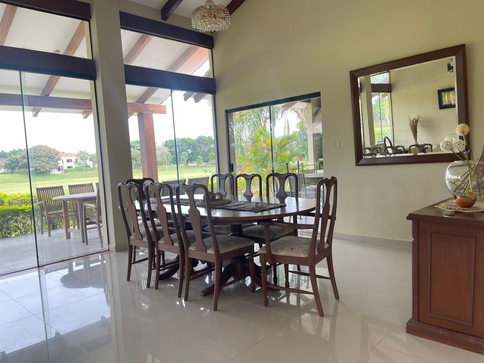 Casa en VentaZona Norte
Condominio Polo Country 5 dormitorios 6 baños 4 parqueos Foto 20