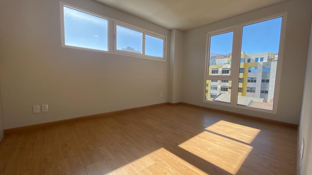 Departamento en VentaDUPLEX CON TERRAZA PRIVADA EN VENTA EN ACHUMANI Foto 6