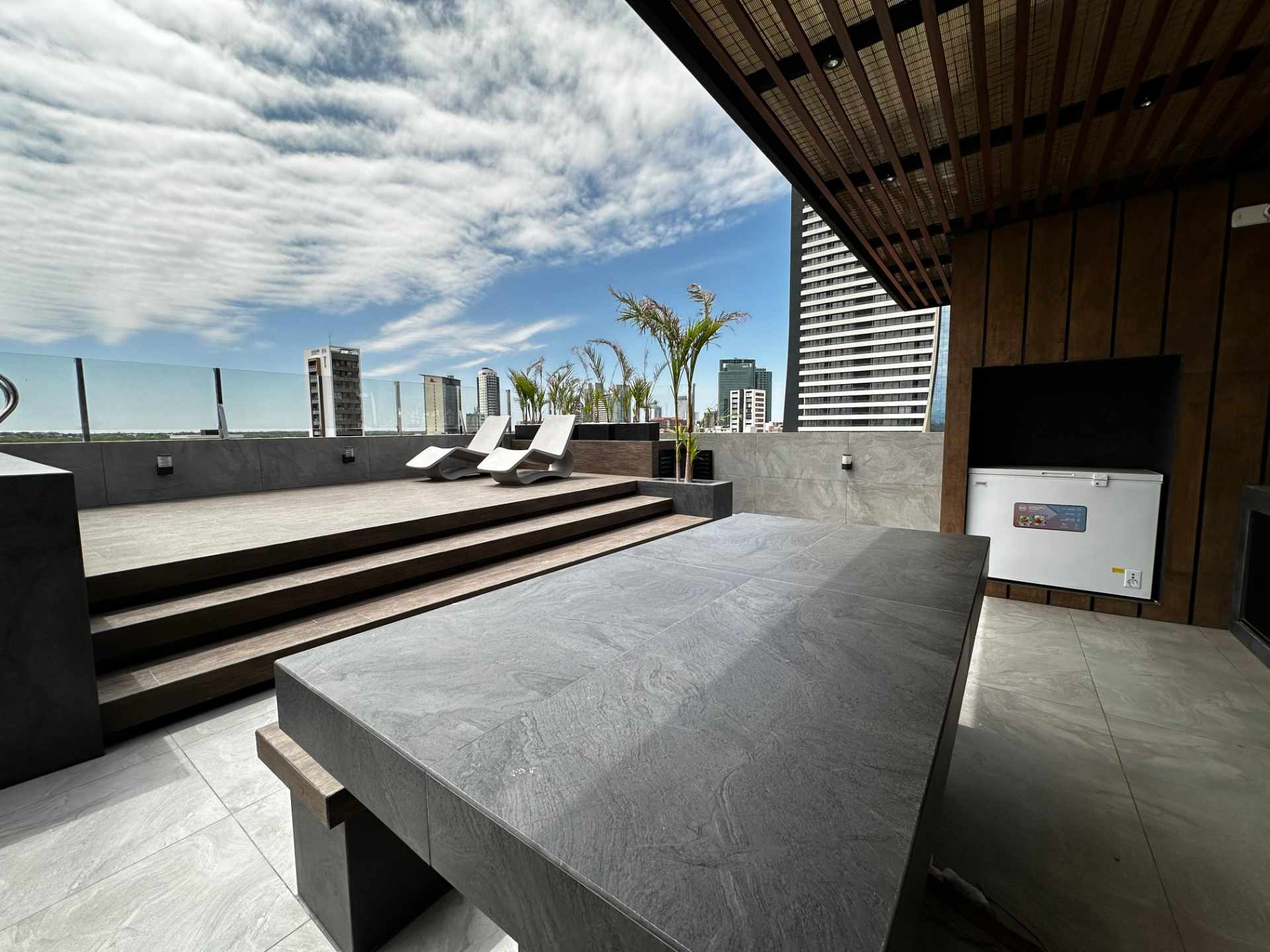 Departamento en Sirari en Santa Cruz de la Sierra 1 dormitorios 1 baños  Foto 25