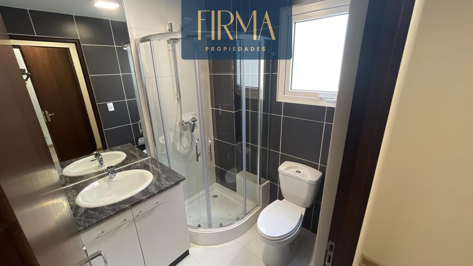 Departamento en Achumani en La Paz 2 dormitorios 3 baños 1 parqueos Foto 6