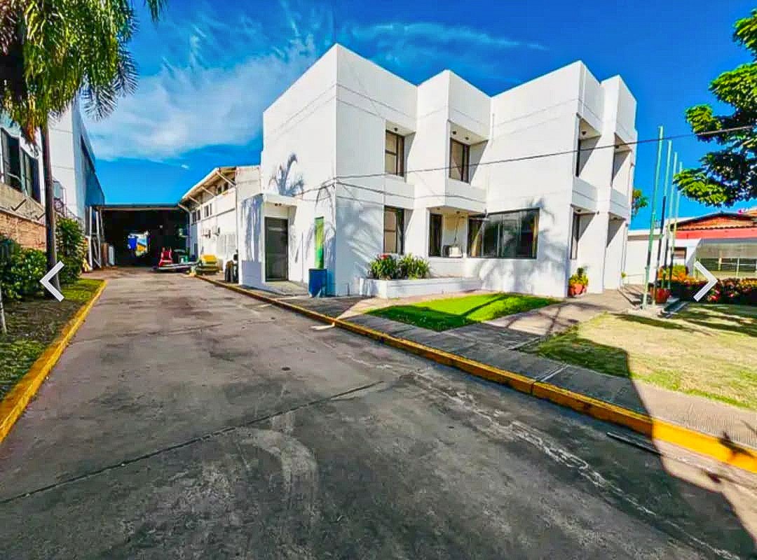 Terreno <b>TERRENO EN VENTA, ZONA NORTE TERCER ANILLO INTERNO Y EXTERNO</b> Foto 3