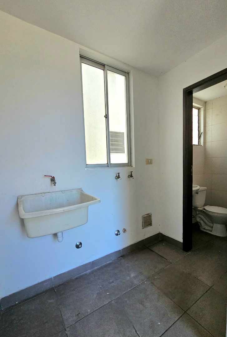 Departamento Av. Alemana 3er y 4to anillo  Foto 13