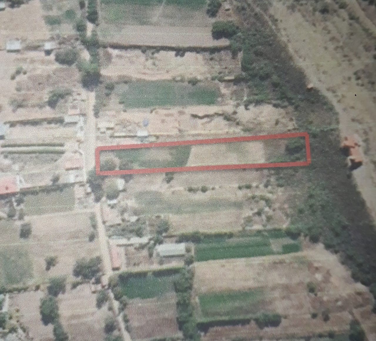 Terreno en VentaSipe Sipe zona Churquirancho a 700 metros sobre la calle de la plaza principal Foto 3