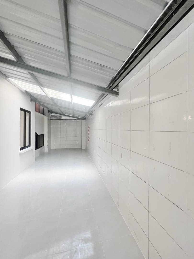 Local comercial en Miraflores en La Paz  2 baños  Foto 9