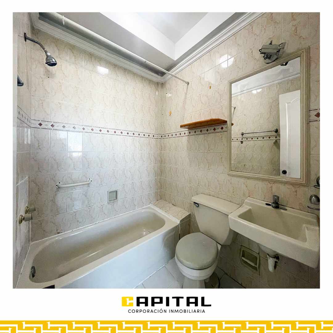 Departamento en VentaVENDO EN $US 20.000 DEPARTAMENTO SOBRE AVENIDA MONSEÑOR RIVERO Foto 2
