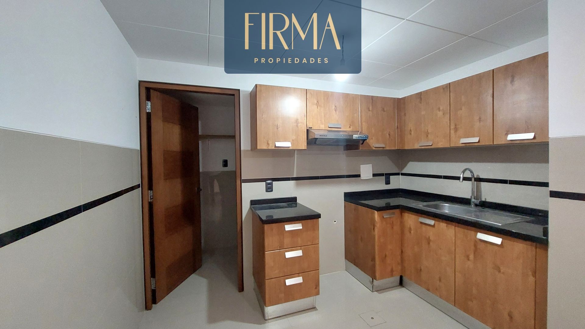 Departamento en AlquilerDEPARTAMENTO DE UN DORMITORIO EN OBRAJES 1 dormitorios 2 baños 1 parqueos Foto 5