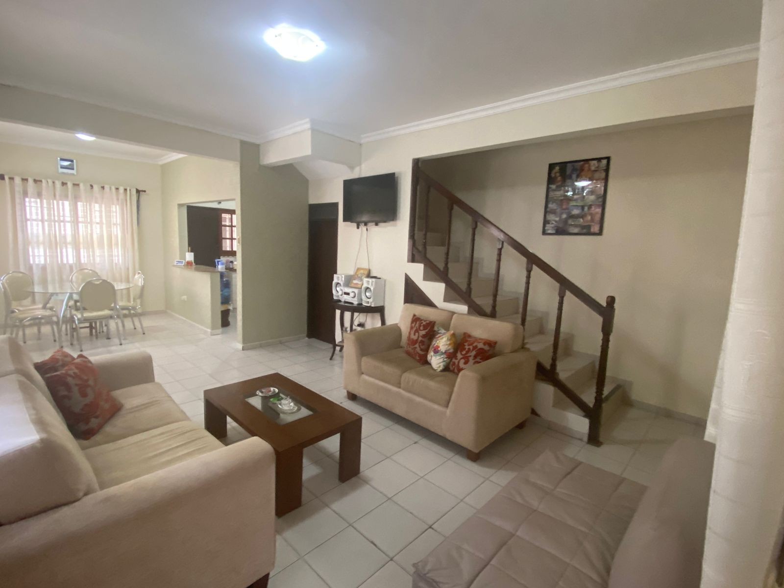 Casa en VentaMutualista y Alemania  3 dormitorios 3 baños 2 parqueos Foto 3