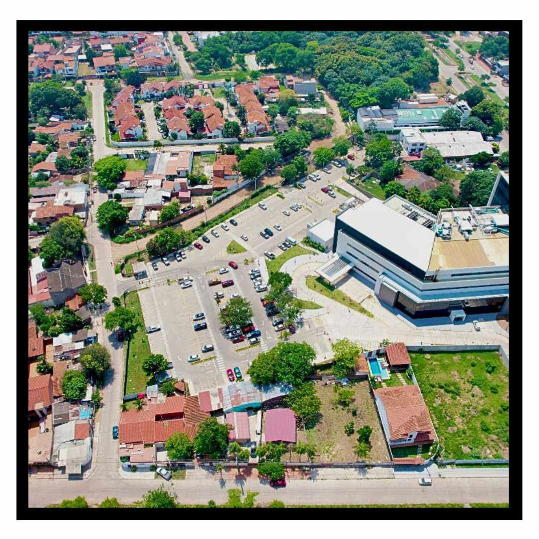 Terreno SOBRE AVENIDA BENI 5TO Y 6TO ANILLO Foto 5