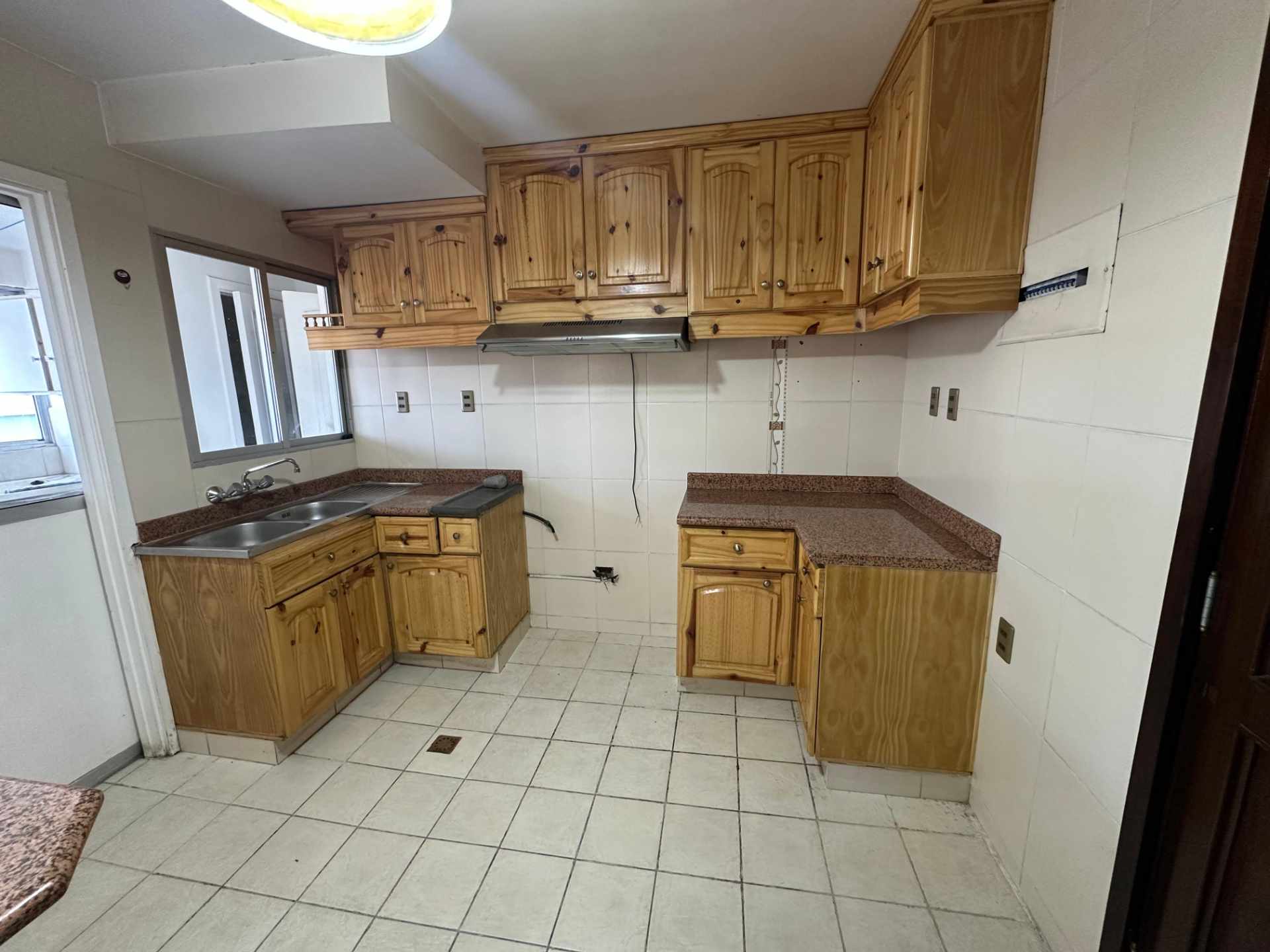 Departamento en San Jorge en La Paz 4 dormitorios 4 baños 1 parqueos Foto 17