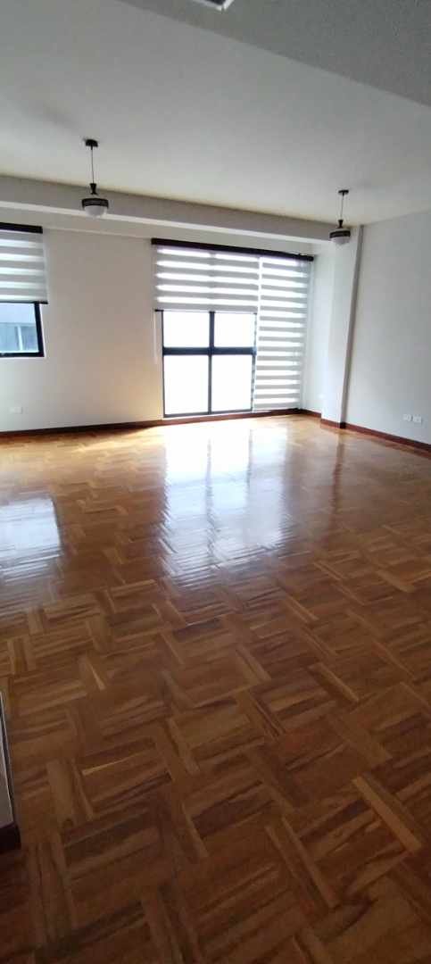 Departamento en Calacoto en La Paz 2 dormitorios 2 baños 1 parqueos Foto 9