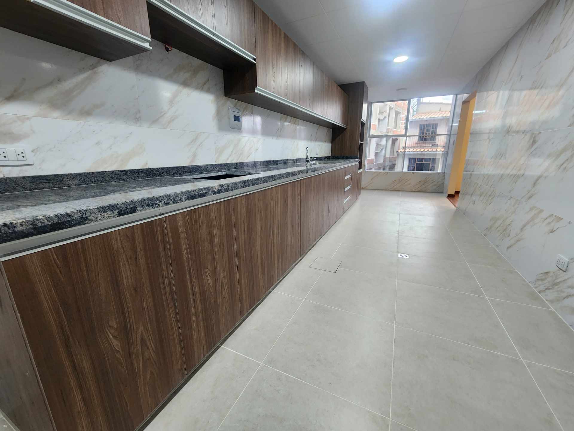 Departamento en Achumani en La Paz 2 dormitorios 2 baños 1 parqueos Foto 6