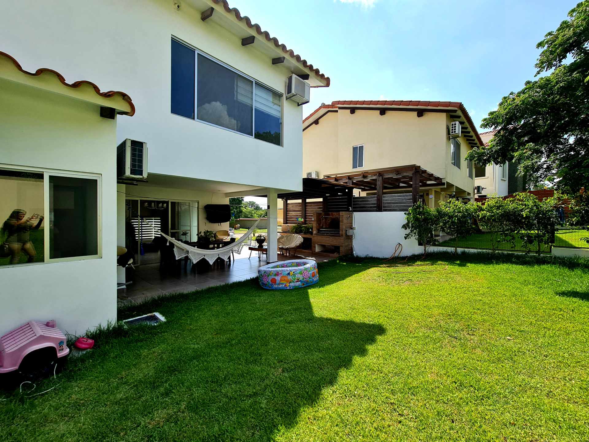 Casa en VentaURUBÓ
LOS PARQUES 2
Condominio Cerrado Foto 17