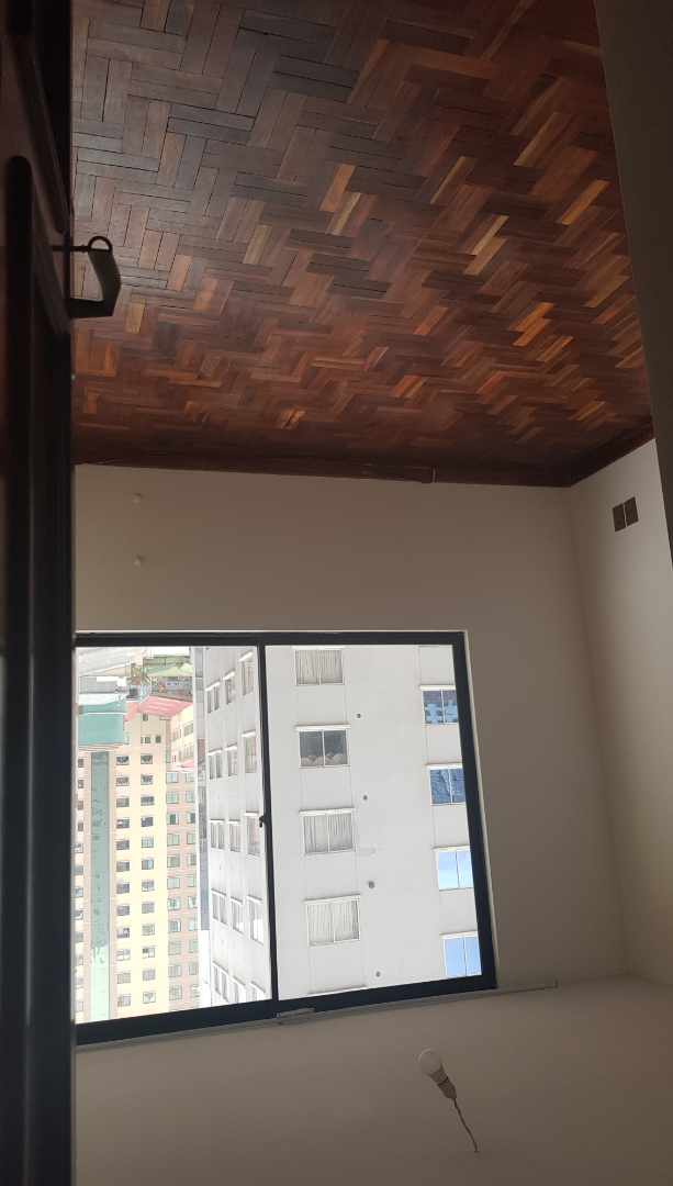 Departamento en Miraflores en La Paz 4 dormitorios 4 baños 1 parqueos Foto 5