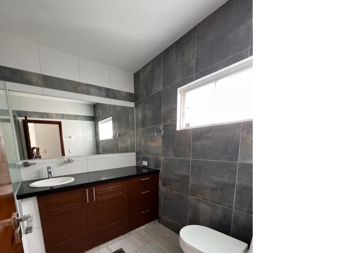 Casa en AlquilerCONDOMINIO LOS PARQUES DEL URUBO I 4 dormitorios 5 baños 3 parqueos Foto 11