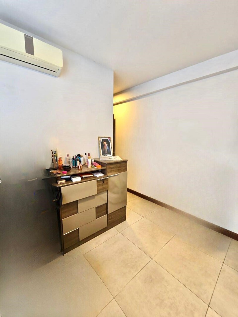 Departamento en AnticréticoAv. Roca y Coronado, 4to Anillo/ Condominio Curupau Roca Foto 3