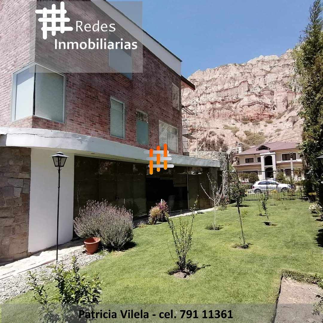 Casa en Aranjuez en La Paz 4 dormitorios 5 baños 3 parqueos Foto 1