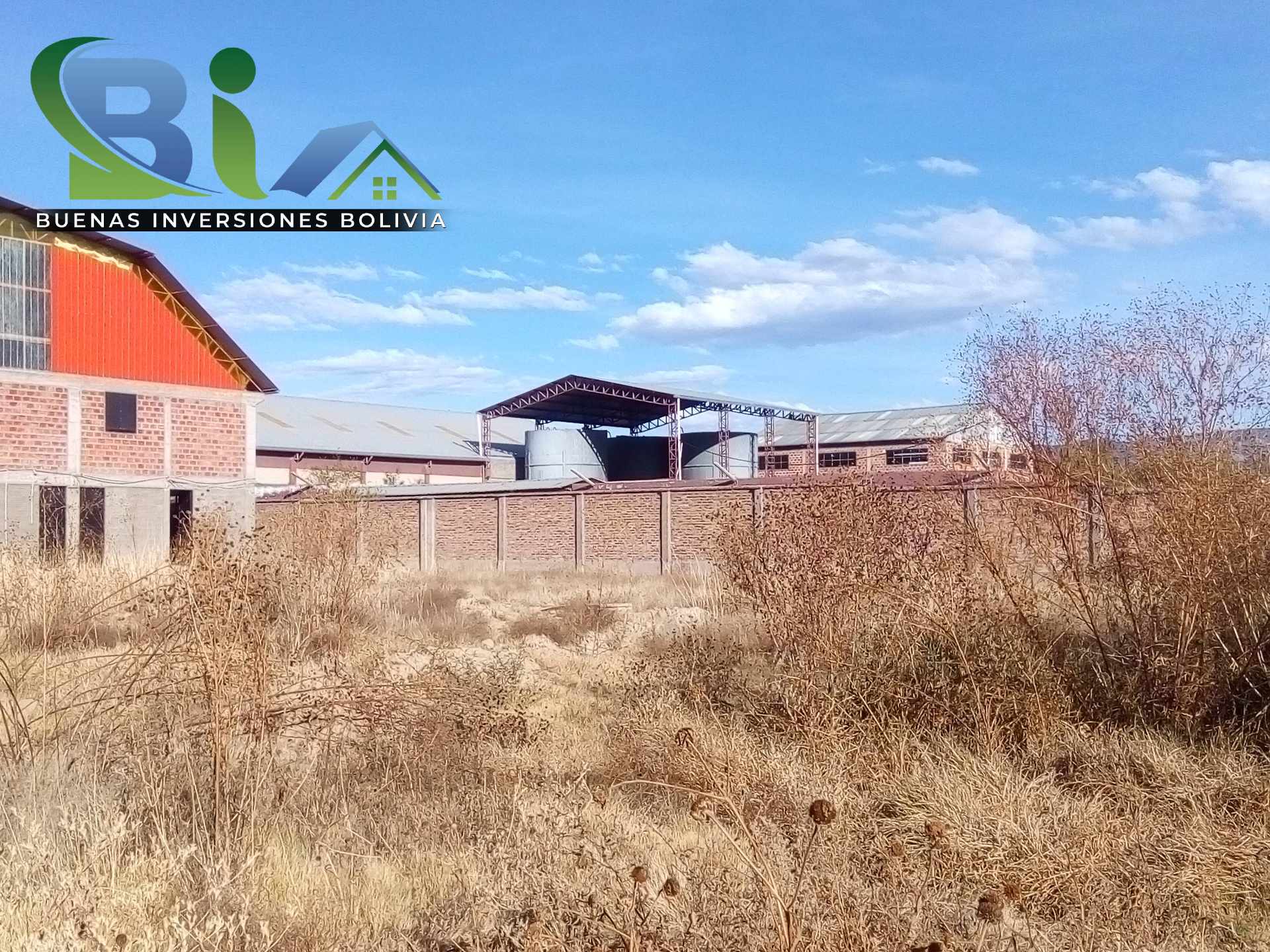 Galpón en Venta$us.180.000 LOTE + GALPON PARQUE INDUSTRIAL SANTIVAÑEZ Foto 9