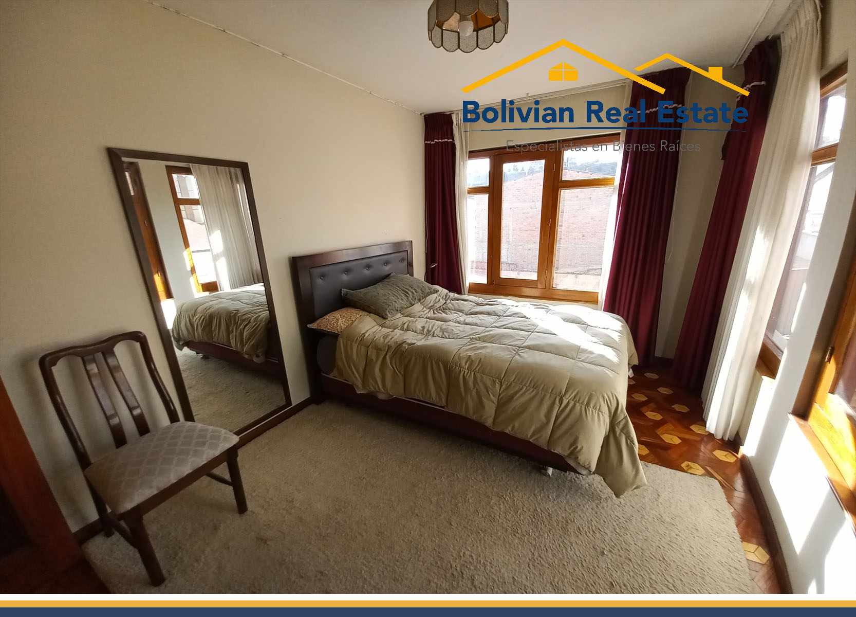 Casa en Achumani en La Paz 7 dormitorios 4 baños 5 parqueos Foto 7