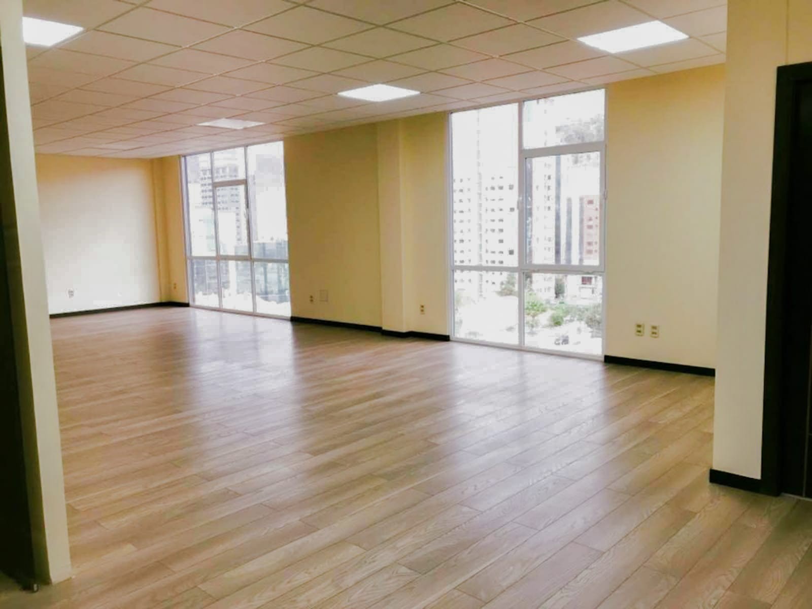 Oficina en AlquilerCALACOTO - ZONA SUR DE LA PAZ Foto 1