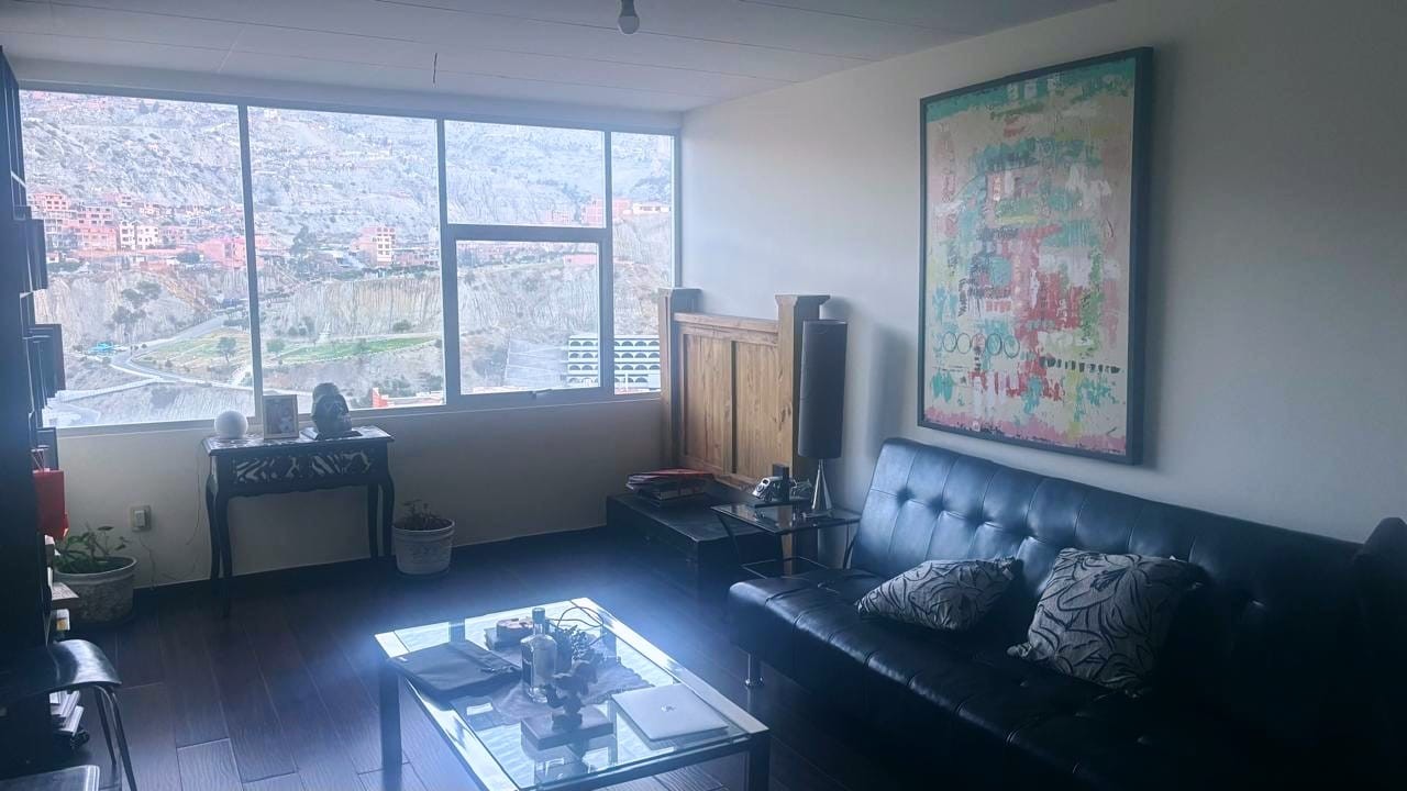 Departamento en Obrajes en La Paz 1 dormitorios 1 baños 1 parqueos Foto 1