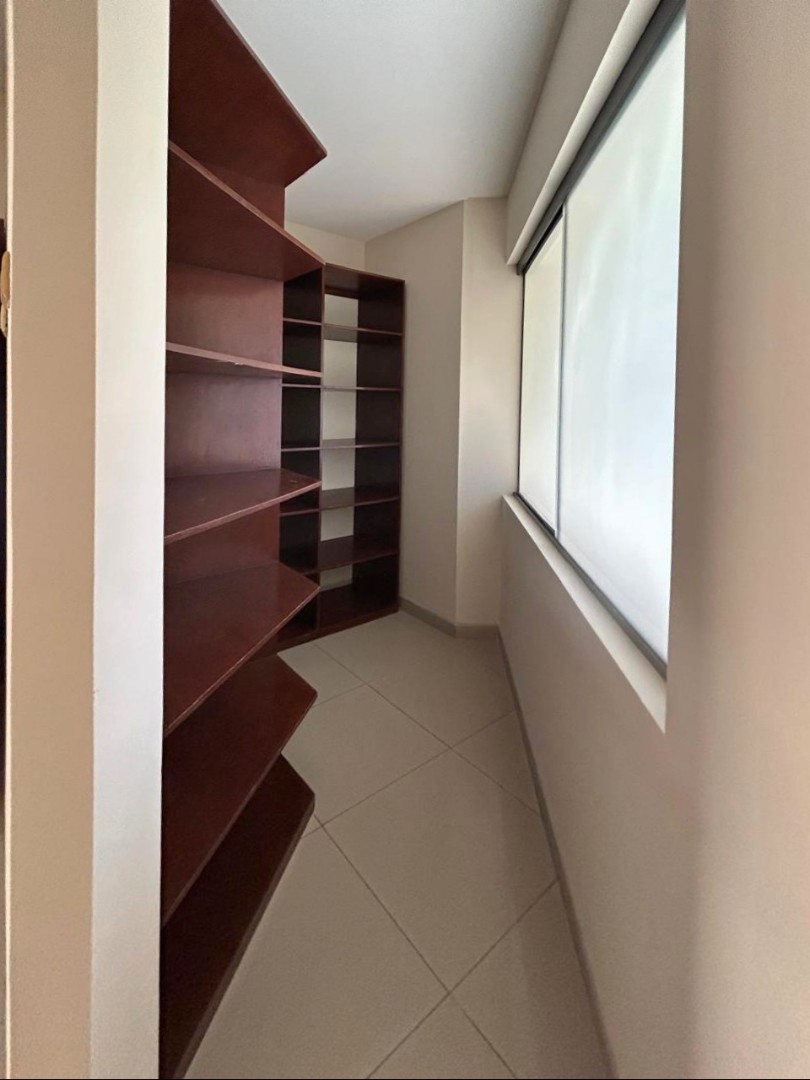 En Alquiler a $us 1,500 Foto 22