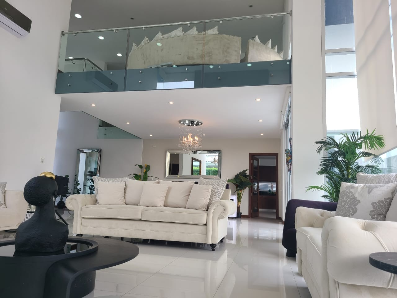 Casa en VentaColinas del Urubó El Paraíso - Casa de Lujo Foto 2