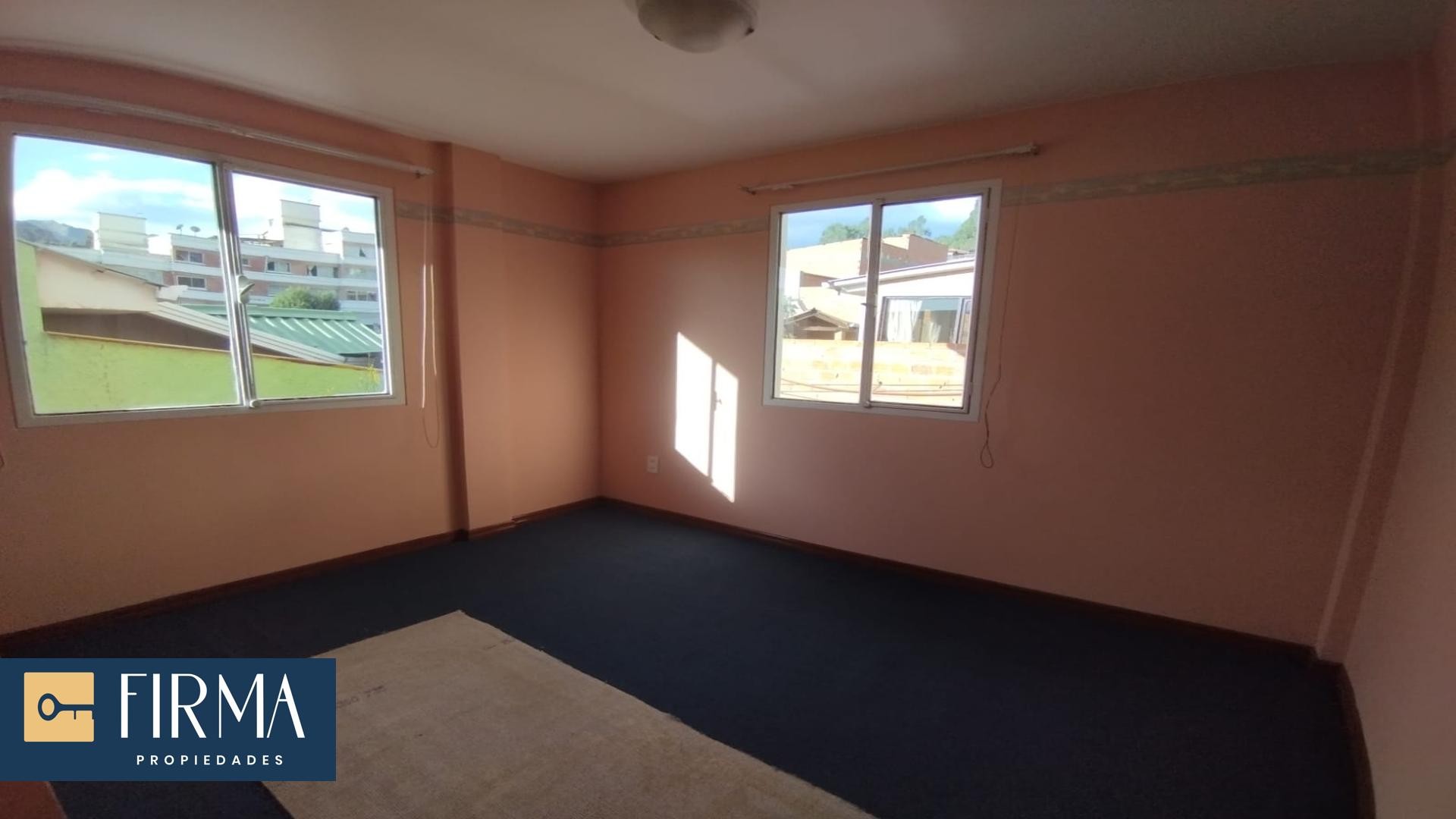 Casa en VentaCASA EN VENTA, COTA COTA 3 dormitorios 4 baños 1 parqueos Foto 8