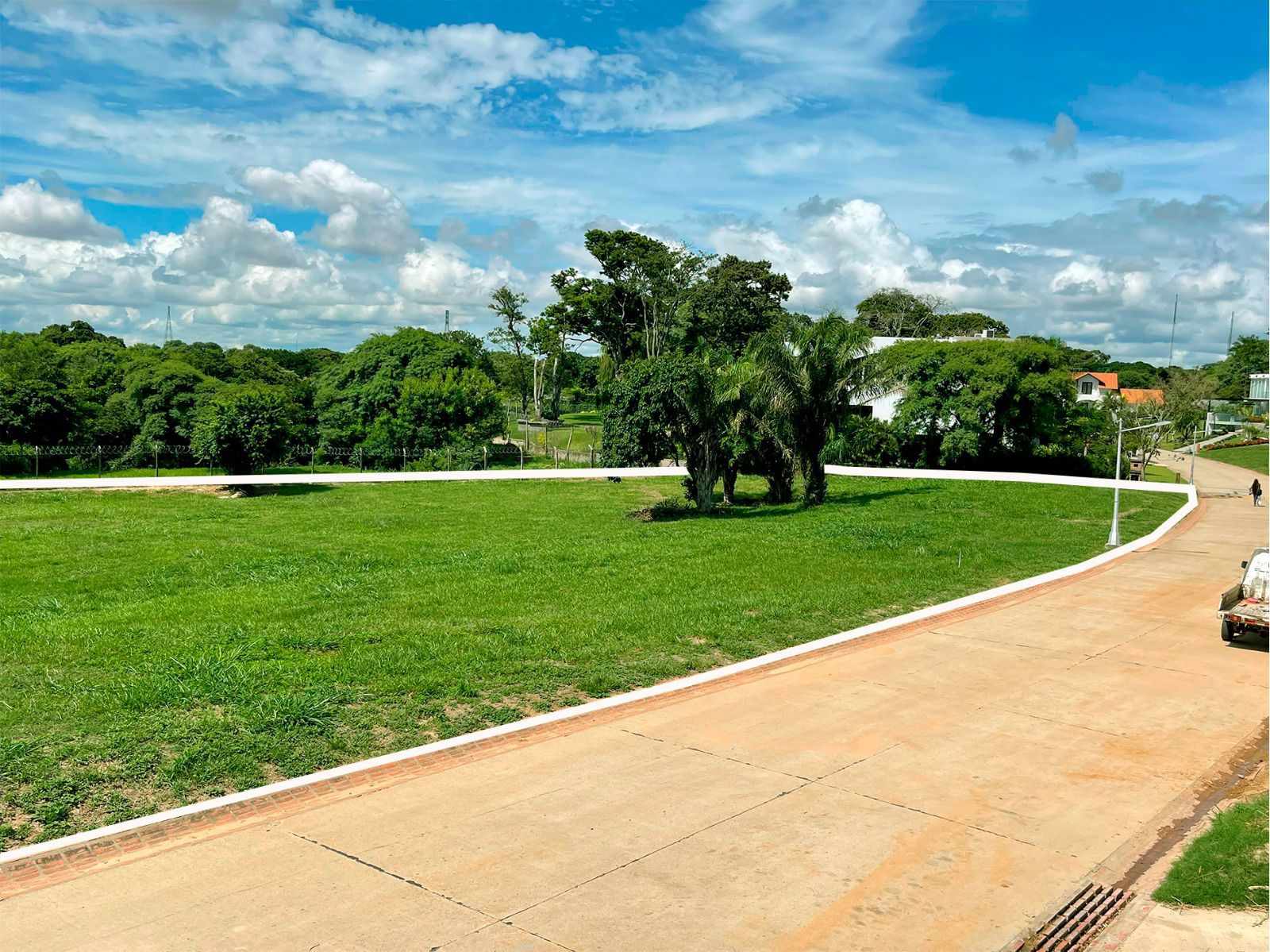 Terreno en Urubó en Santa Cruz de la Sierra    Foto 4