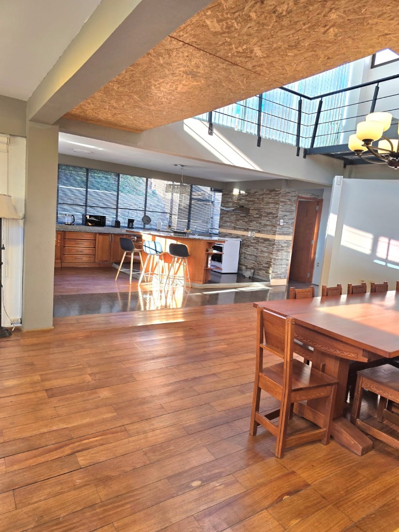 Casa en Achumani en La Paz 2 dormitorios 5 baños 2 parqueos Foto 41