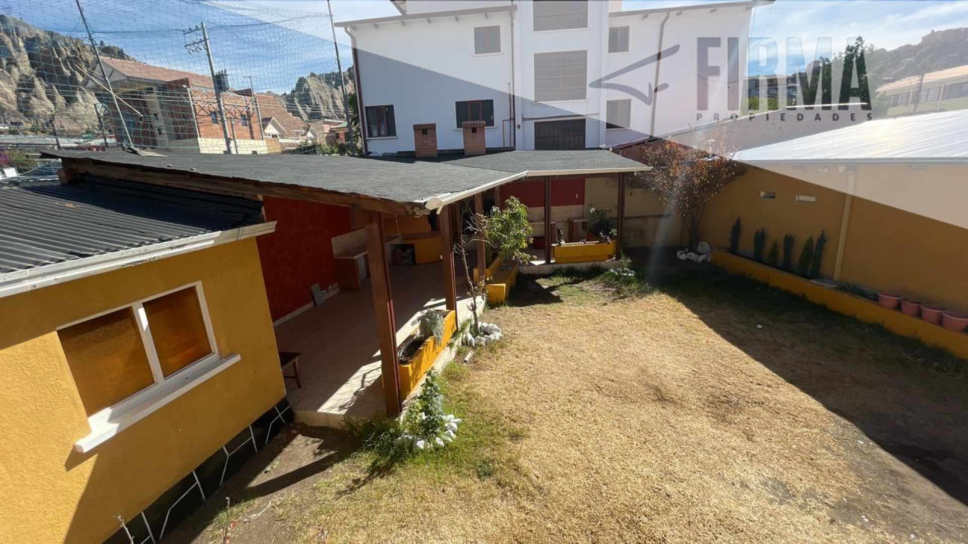 Casa en Irpavi en La Paz 7 dormitorios 6 baños 2 parqueos Foto 4