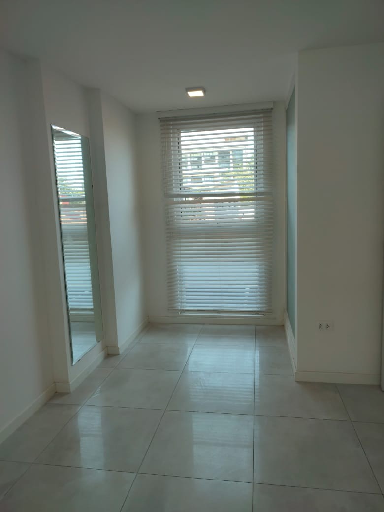 Departamento en VentaGenz Sirari, equipetrol 1 dormitorios 1 baños  Foto 6