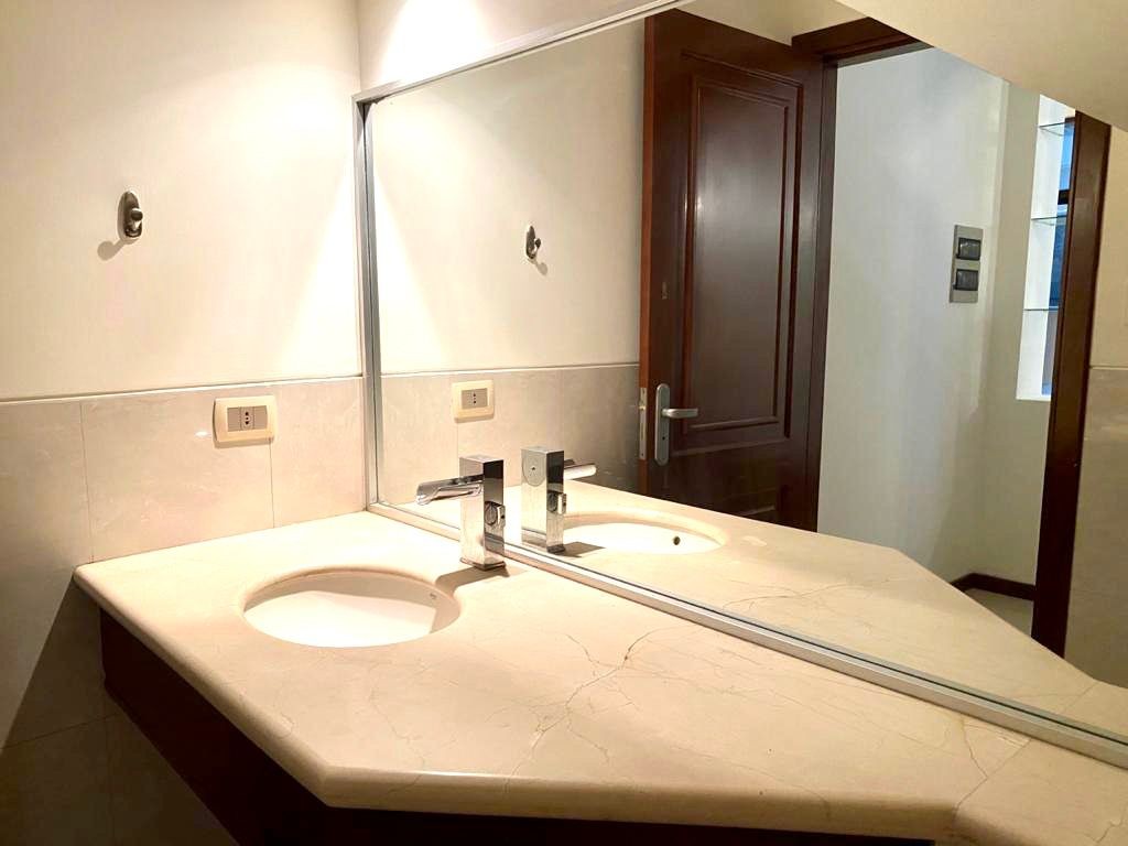 En Alquiler a Bs 12,800 Foto 6