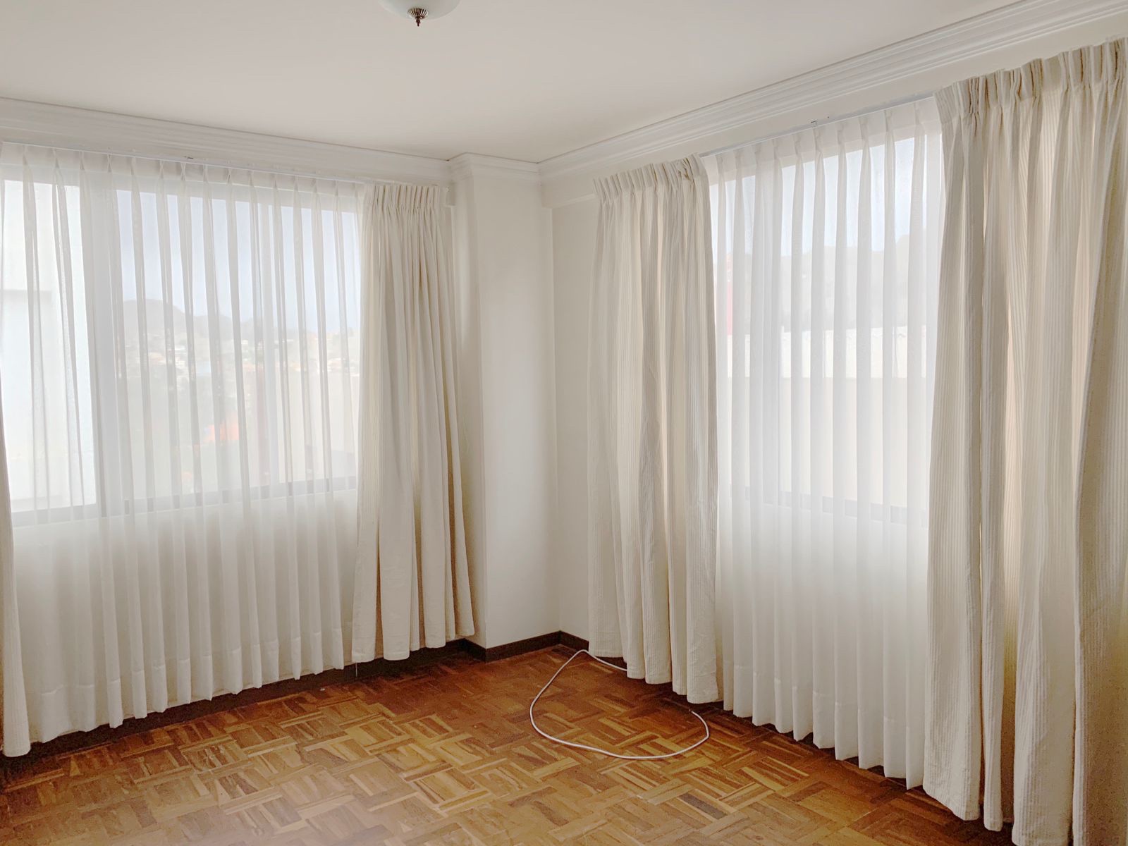 En Alquiler a $us 450 Foto 3