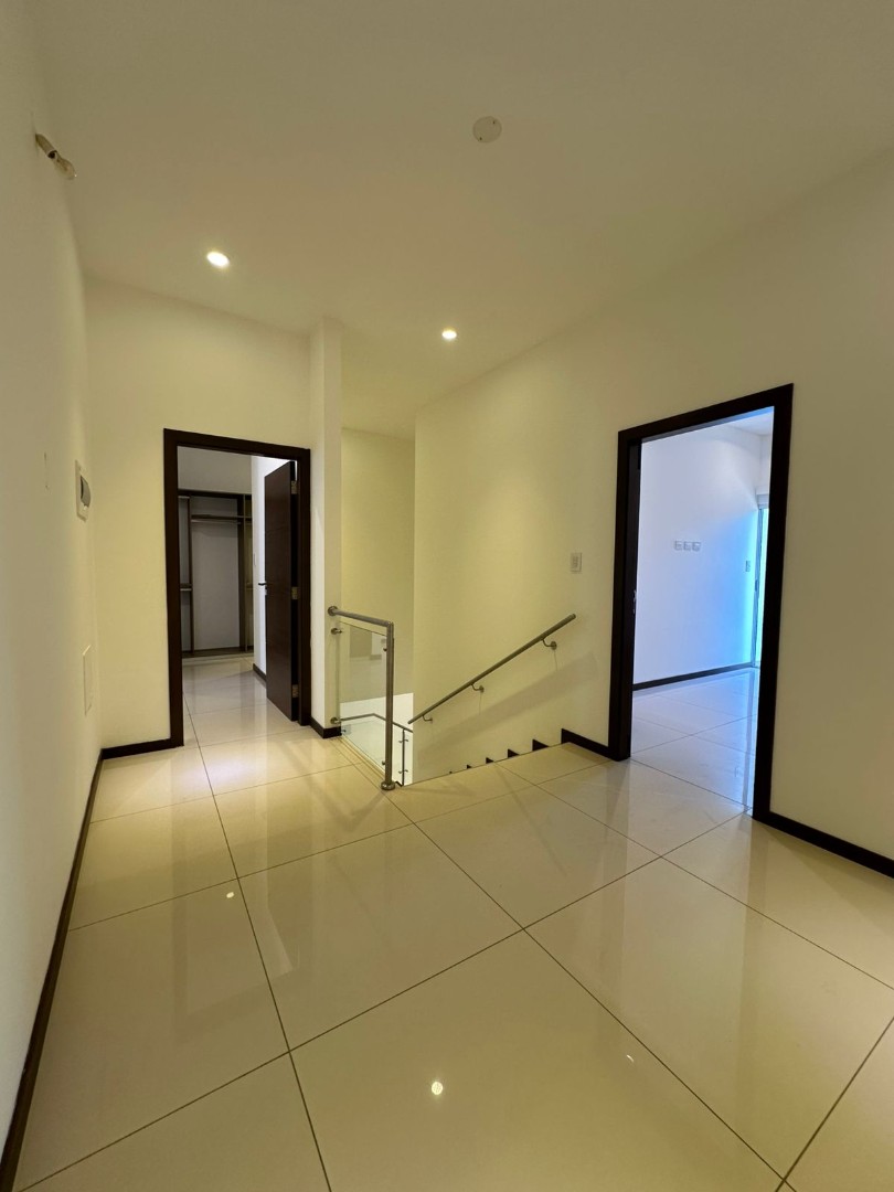 En Alquiler a Bs 9,500 Foto 21