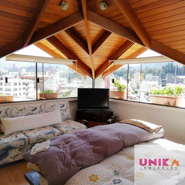 Departamento 🏢 HERMOSO PENTHOUSE EN VENTA, ACHUMANI. Foto 3