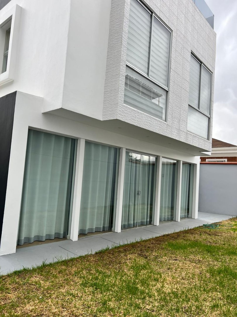 En Venta a $us 315,000 Foto 3