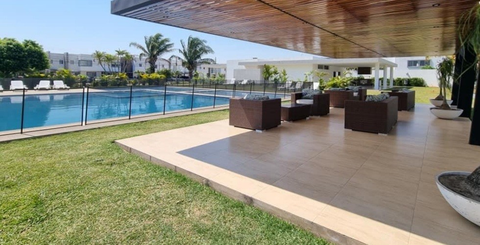 Casa en VentaZona Norte, en Condominio Brisas del Norte 3 dormitorios 4 baños 2 parqueos Foto 1