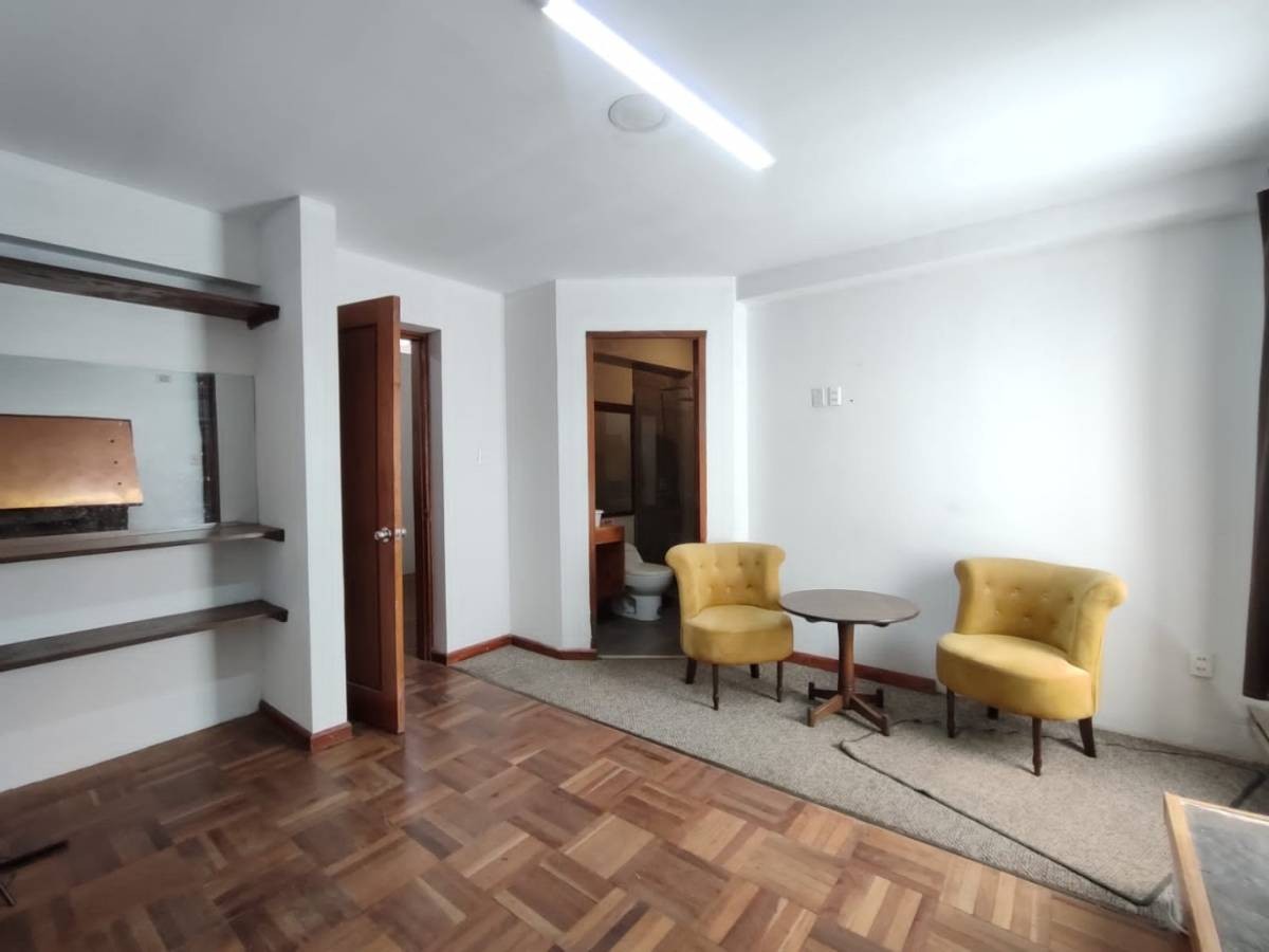 Oficina CALACOTO, CALLE 11 Foto 10