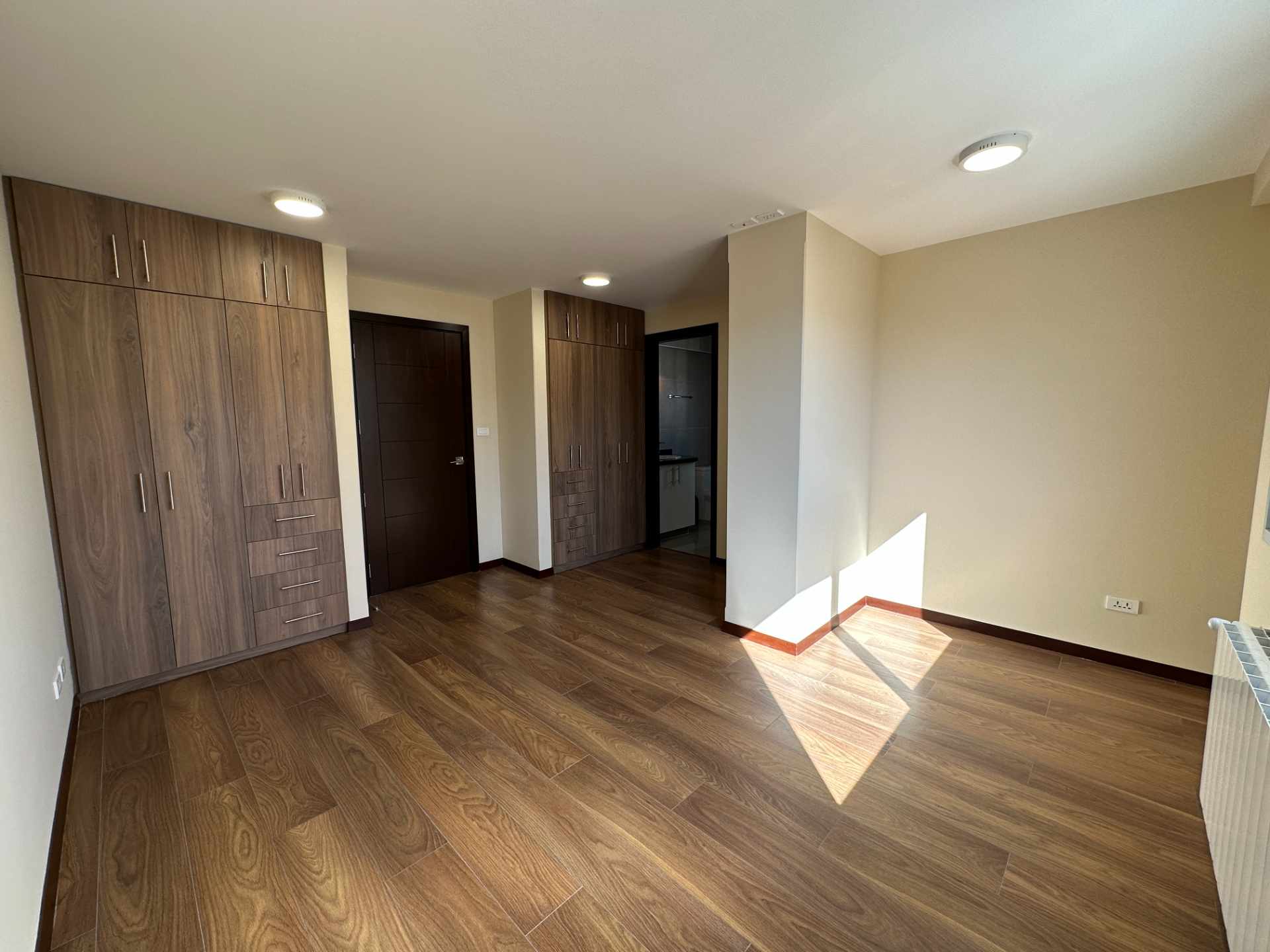 Departamento en VentaDepartamento en Condominio Torres del Poeta - Torres Mall Foto 4