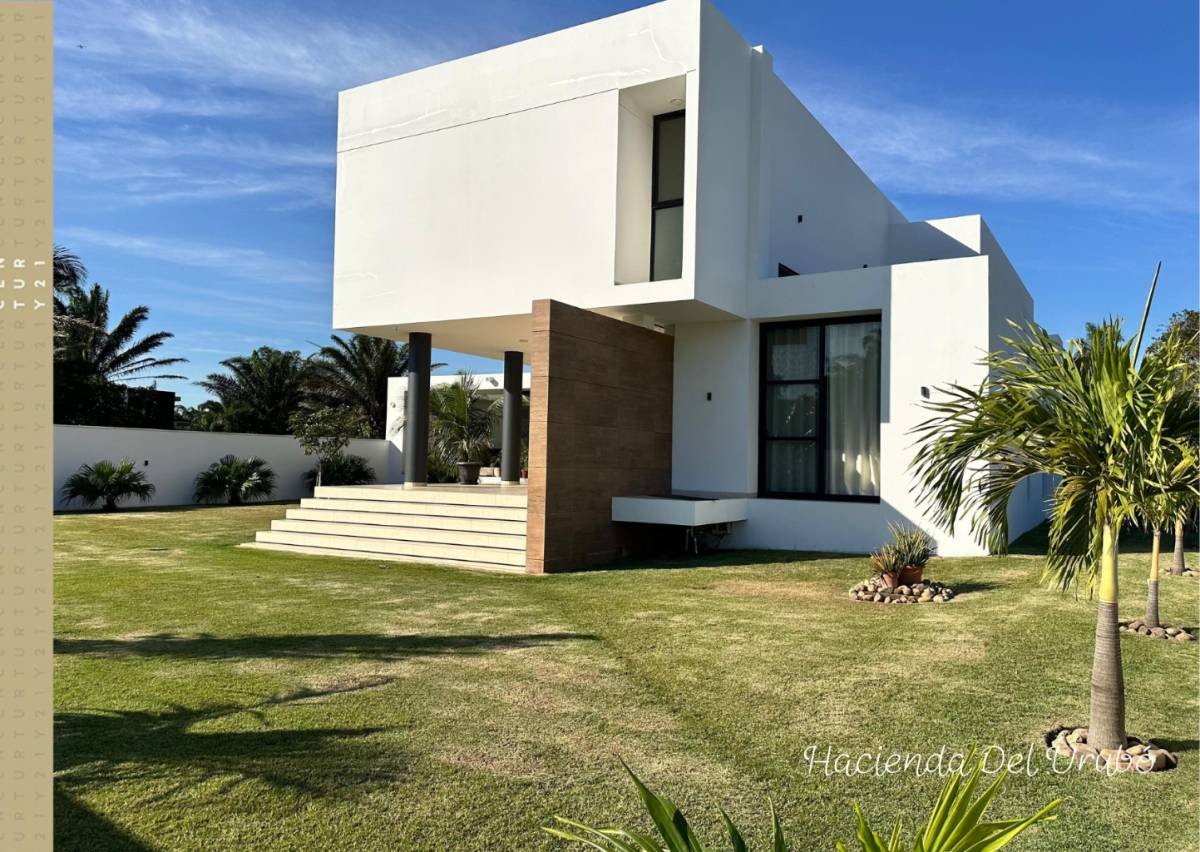 Casa en Urubó en Santa Cruz de la Sierra 3 dormitorios 6 baños 4 parqueos Foto 2