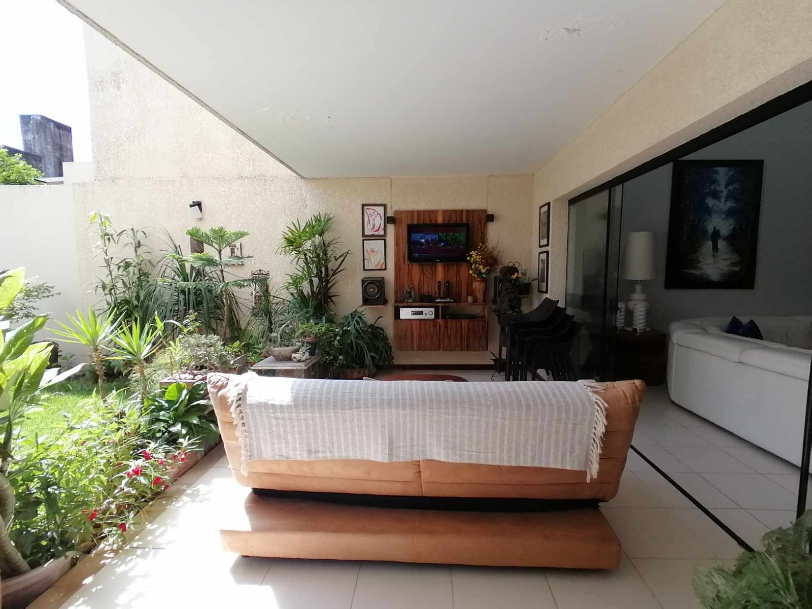 Casa en Entre 6to y 7mo anillo Norte en Santa Cruz de la Sierra 4 dormitorios 4 baños 2 parqueos Foto 12