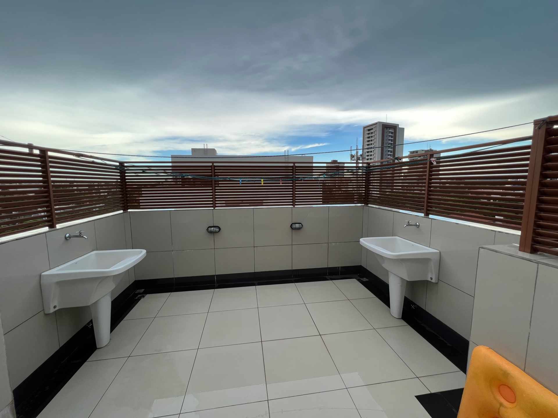 Departamento en AlquilerCondominio La Boutique, Equipetrol, 2do. y 3er. Anillo, cerca de todo.  2 dormitorios 2 baños 1 parqueos Foto 14