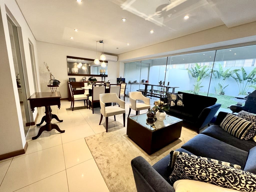 Casa En Venta Hermosa Casa de 3 Dormitorios en Condominio – Av. Piraí Zona de Condominios Foto 1